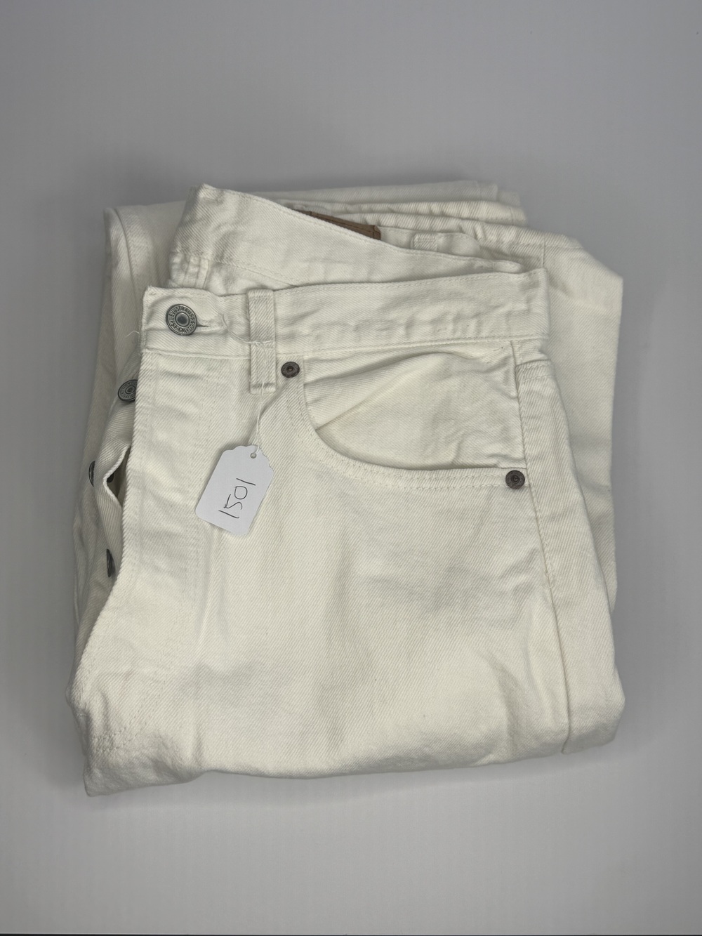 PF-1501 Levi's White Jeans